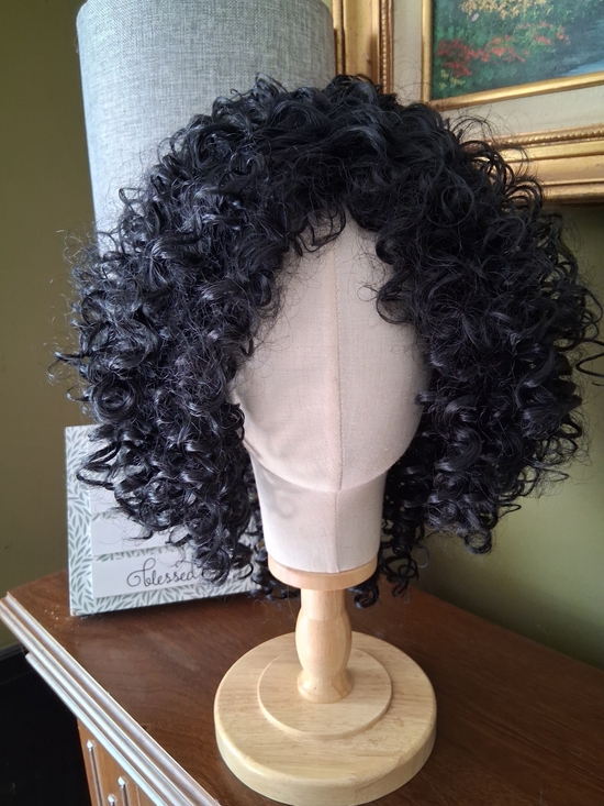 Ombre Other - Short Natural-Look Black Voluminous Curly Wig